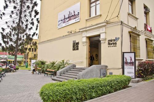 Hostal Larq�a Park Rooms