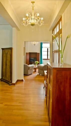 Hostal Larq�a Park Rooms