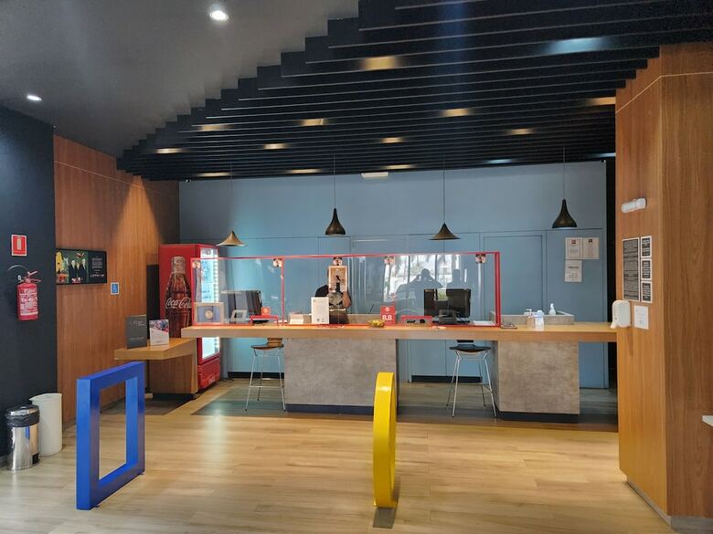 Hotel Ibis Jata�