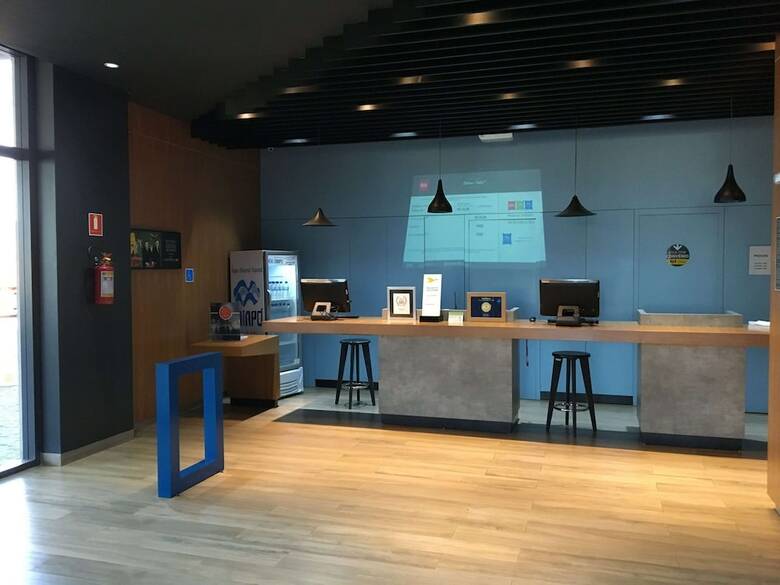 Hotel Ibis Jata�