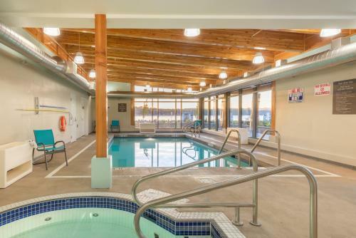 Hotel Comfort Inn & Suites