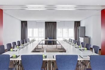 Intercityhotel Hamburg-altona