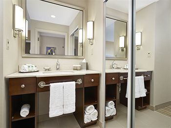 Hotel Homewood Suites By Hilton Halifax-downtown