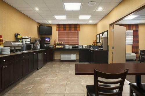 Hotel Ramada By Wyndham Surrey/langley