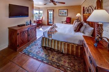 Hotel Hacienda Del Sol Ranch Resort