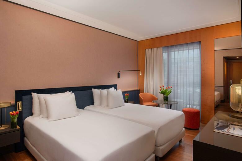 Hotel NH Marina