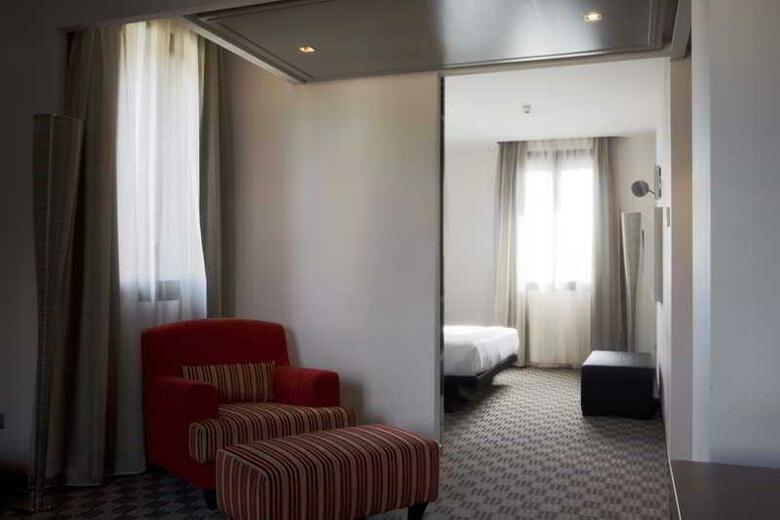 Hotel NH Milano Touring