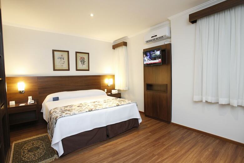 Hotel Sao Carlos Othon Suites