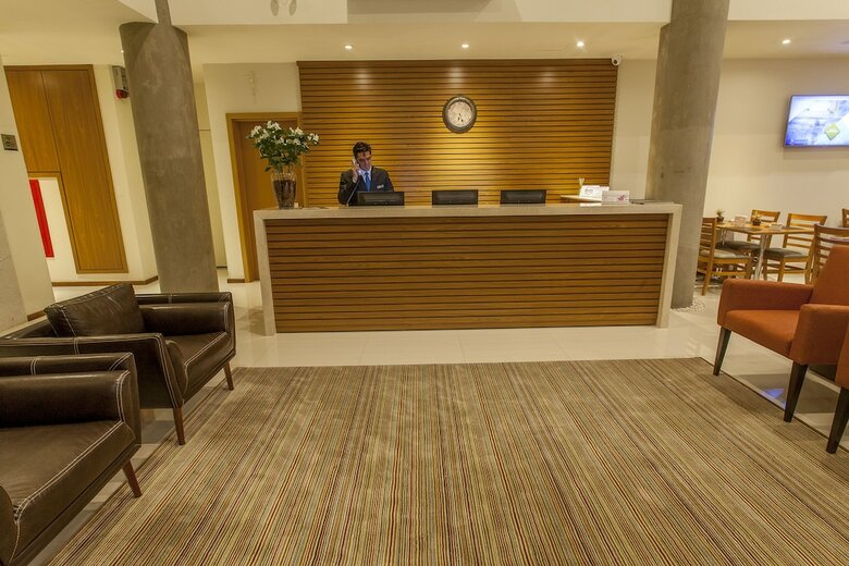 Hotel Sao Carlos Othon Suites