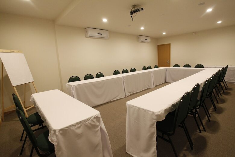 Hotel Sao Carlos Othon Suites