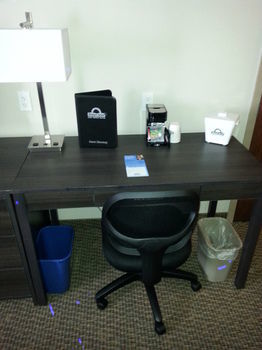 Hotel Days Inn And Suites Lindsay
