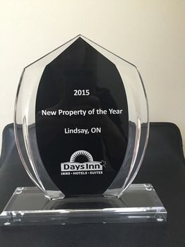 Hotel Days Inn And Suites Lindsay