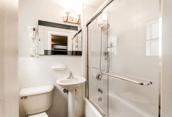 Olux Hotel Motel & Suites