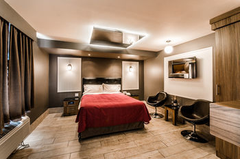 Olux Hotel Motel & Suites