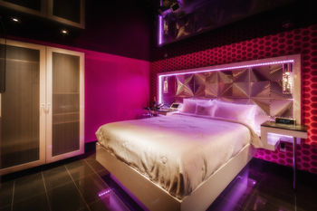 Olux Hotel Motel & Suites