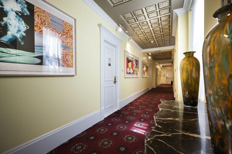 Lhotel