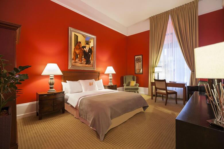 Lhotel