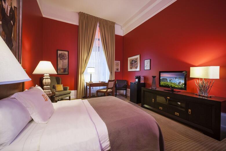 Lhotel
