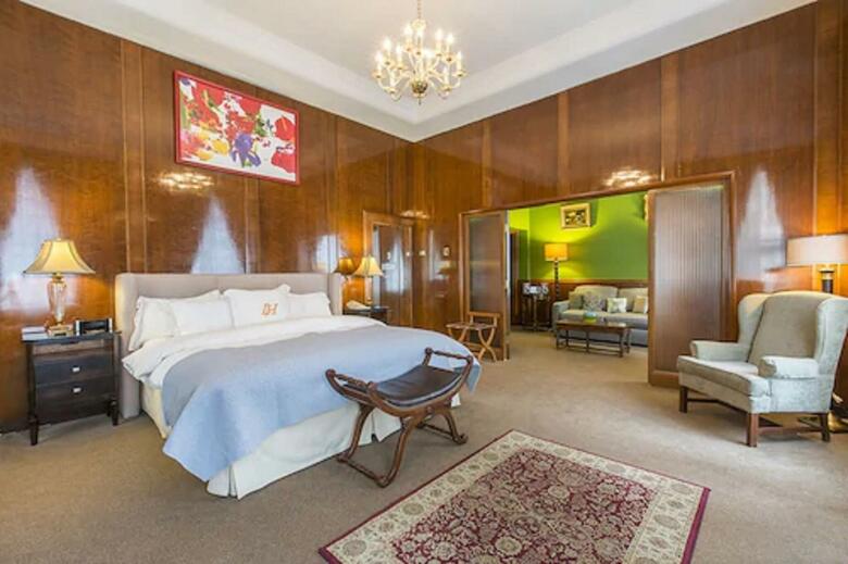 Lhotel