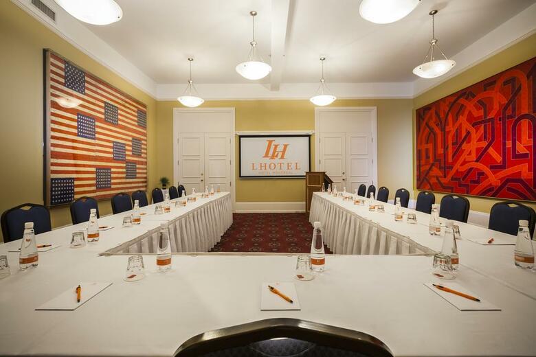 Lhotel