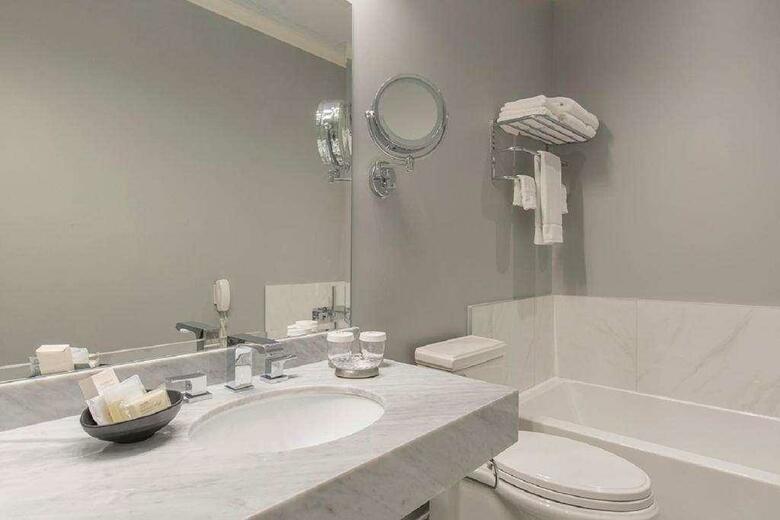 Lhotel