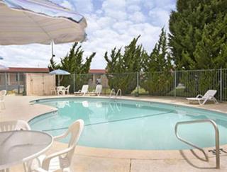 Hotel Howard Johnson Express Inn - Ceres