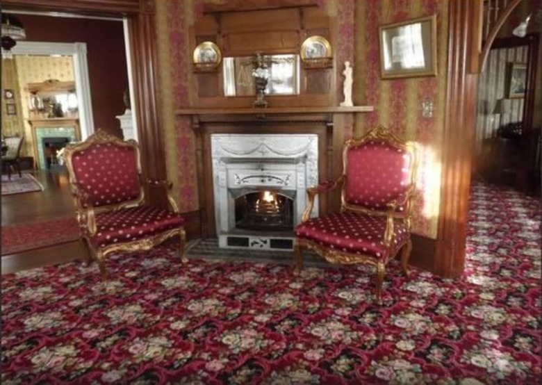 Bed & Breakfast Gingerbread Mansion Inn