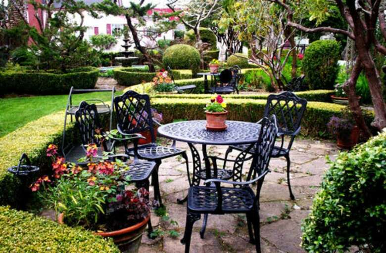 Bed & Breakfast Gingerbread Mansion Inn