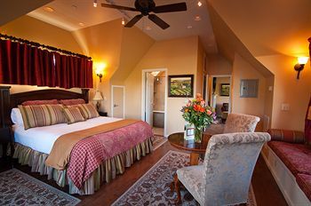 Posada Geyserville Inn
