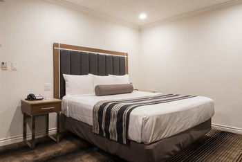 Hotel Rodeway Inn & Suites Pacific Coast Highway