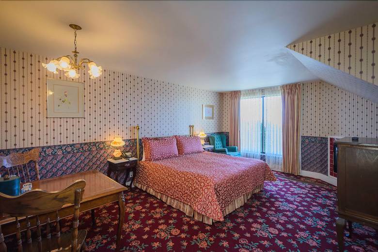 Posada Hill House Inn