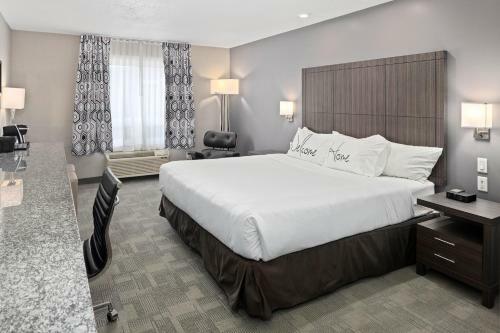 Hotel Home Inn & Suites-saskatoon South