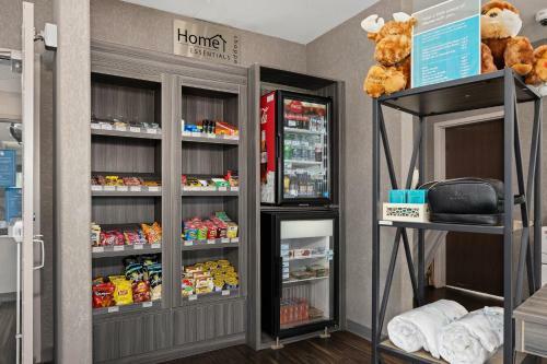 Hotel Home Inn & Suites-saskatoon South