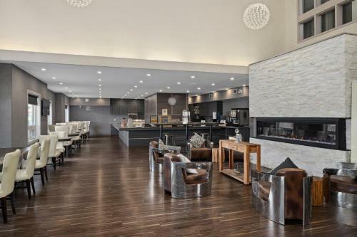 Hotel Home Inn & Suites-saskatoon South