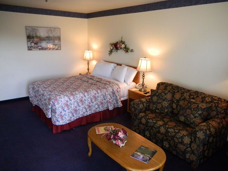 Hotel Oakridge Inn