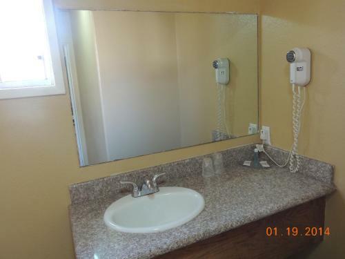 Motel Reedley Inn