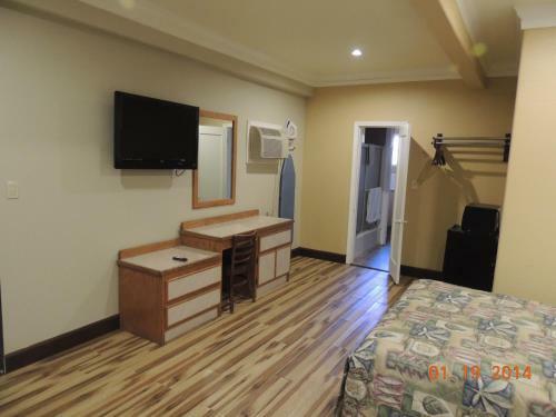 Motel Reedley Inn
