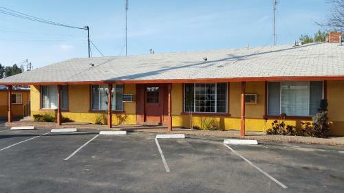 Motel Reedley Inn