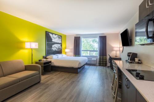 Motel Super 8 By Wyndham Winnipeg East Mb