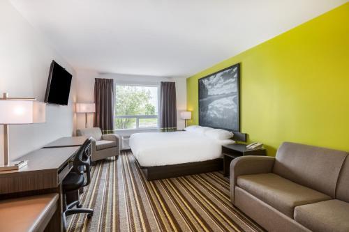 Motel Super 8 By Wyndham Winnipeg East Mb
