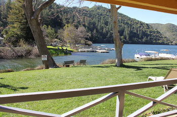 The Lodge At Blue Lakes