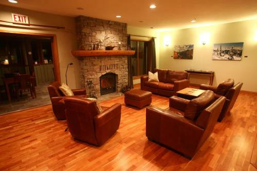 Whistler Alpine Chalet Retreat & Wellness