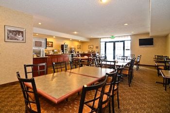 Hotel Comfort Suites Golden West On Evergreen Parkway