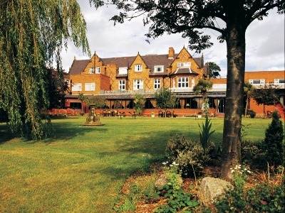 Mollington Banastre Hotel