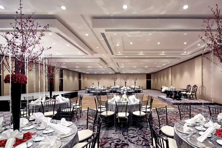 Sheraton Ambassador Monterrey Hotel