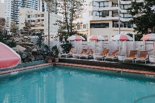 Islander Resort Hotel