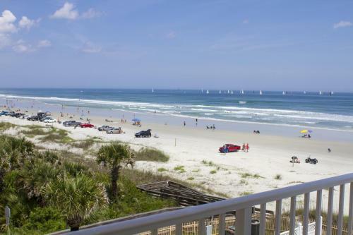 Hotel New Smyrna Waves By Exploria Resorts