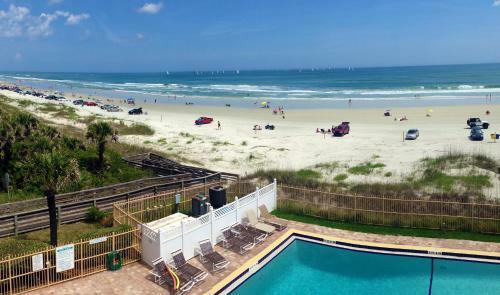 Hotel New Smyrna Waves By Exploria Resorts