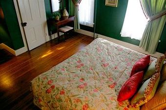 Bed & Breakfast The Kenwood Inn