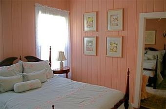 Bed & Breakfast The Kenwood Inn